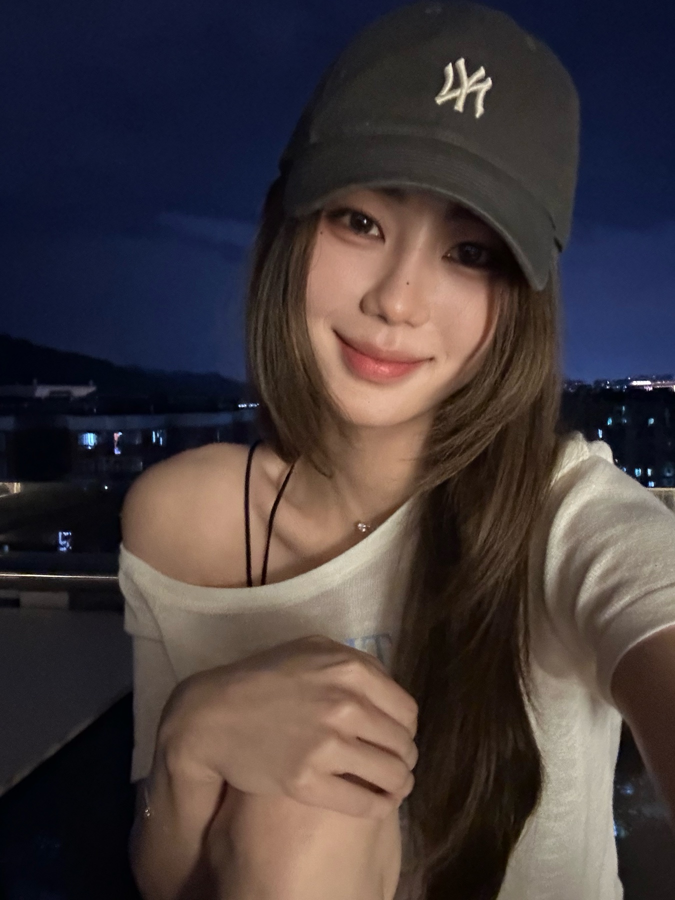 MISTYMOON 夜景自拍
